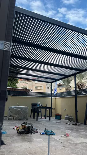 התקנת פרגולה אלומיניום